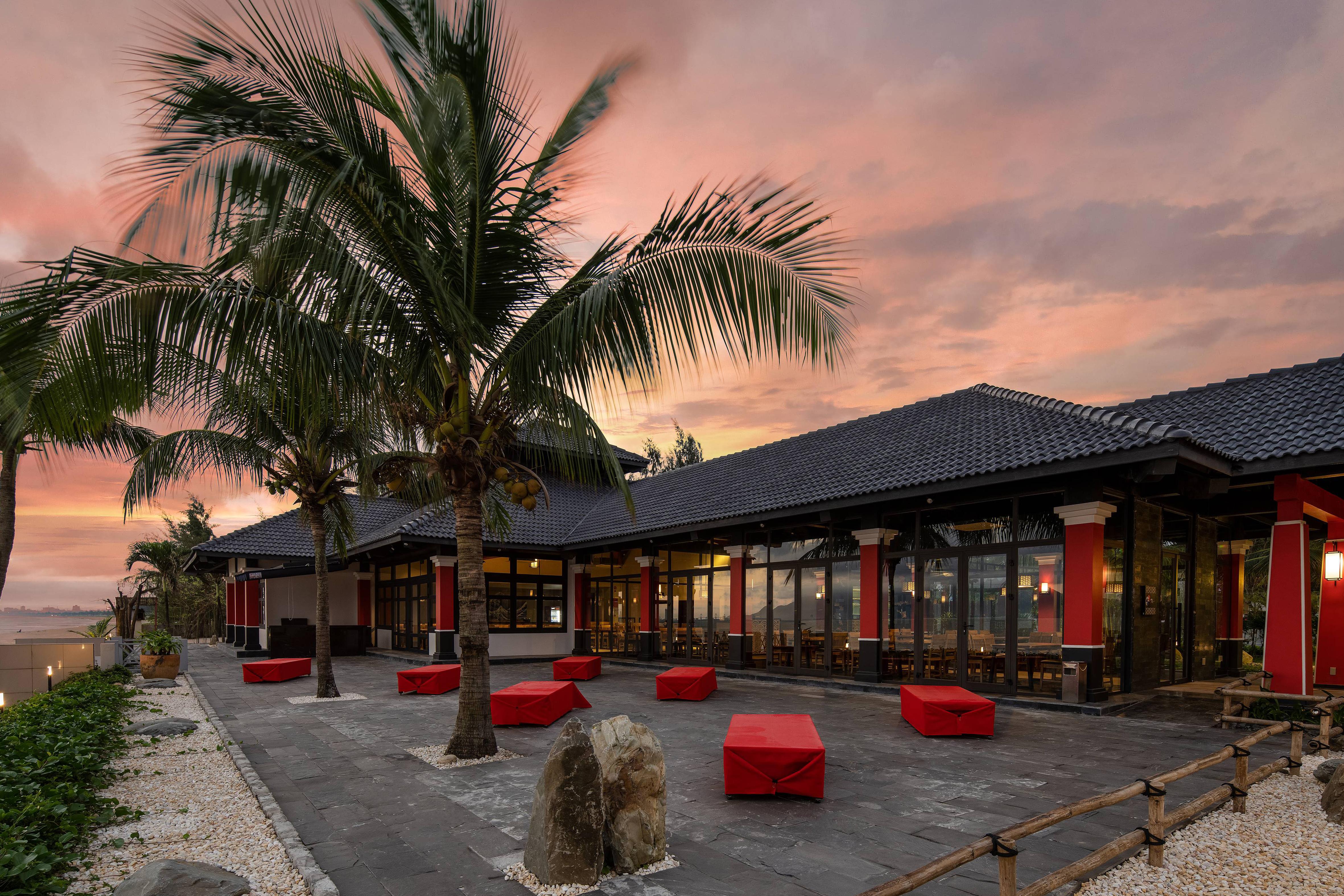 - Mikazuki Japanese & Station touristique Đà Nẵng
